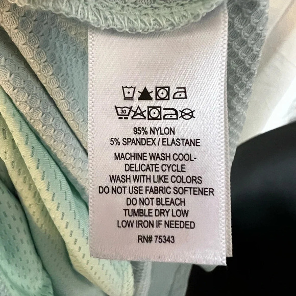 Mint Green Tommy Bahamas Golf Women's Sz L 3/4 Zip Lightweight Pullover - Picture 5 of 6